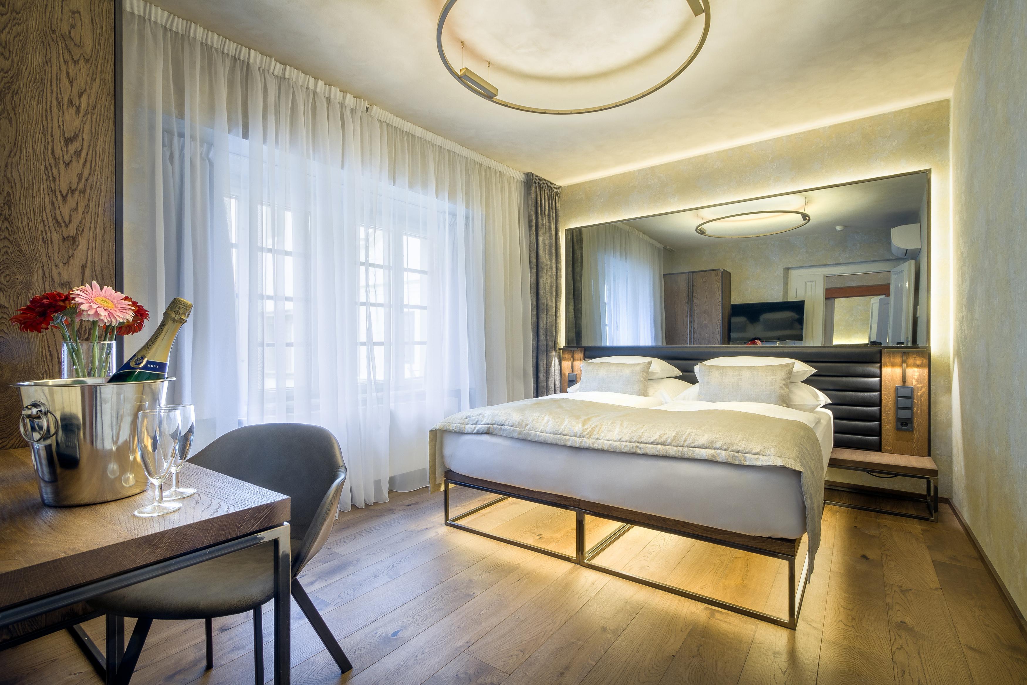 Hotel Waldstein Prague Luaran gambar