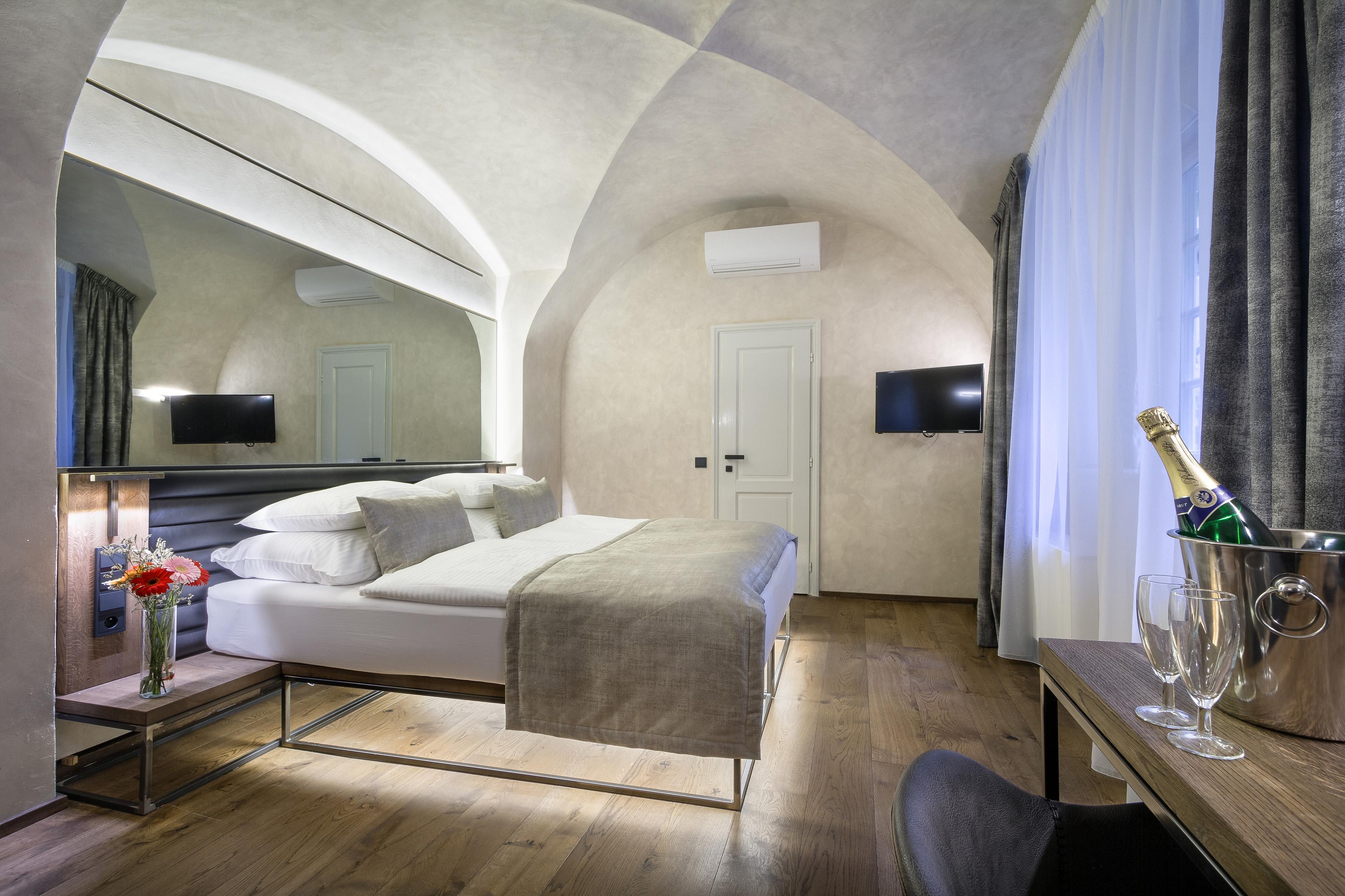Hotel Waldstein Prague Luaran gambar