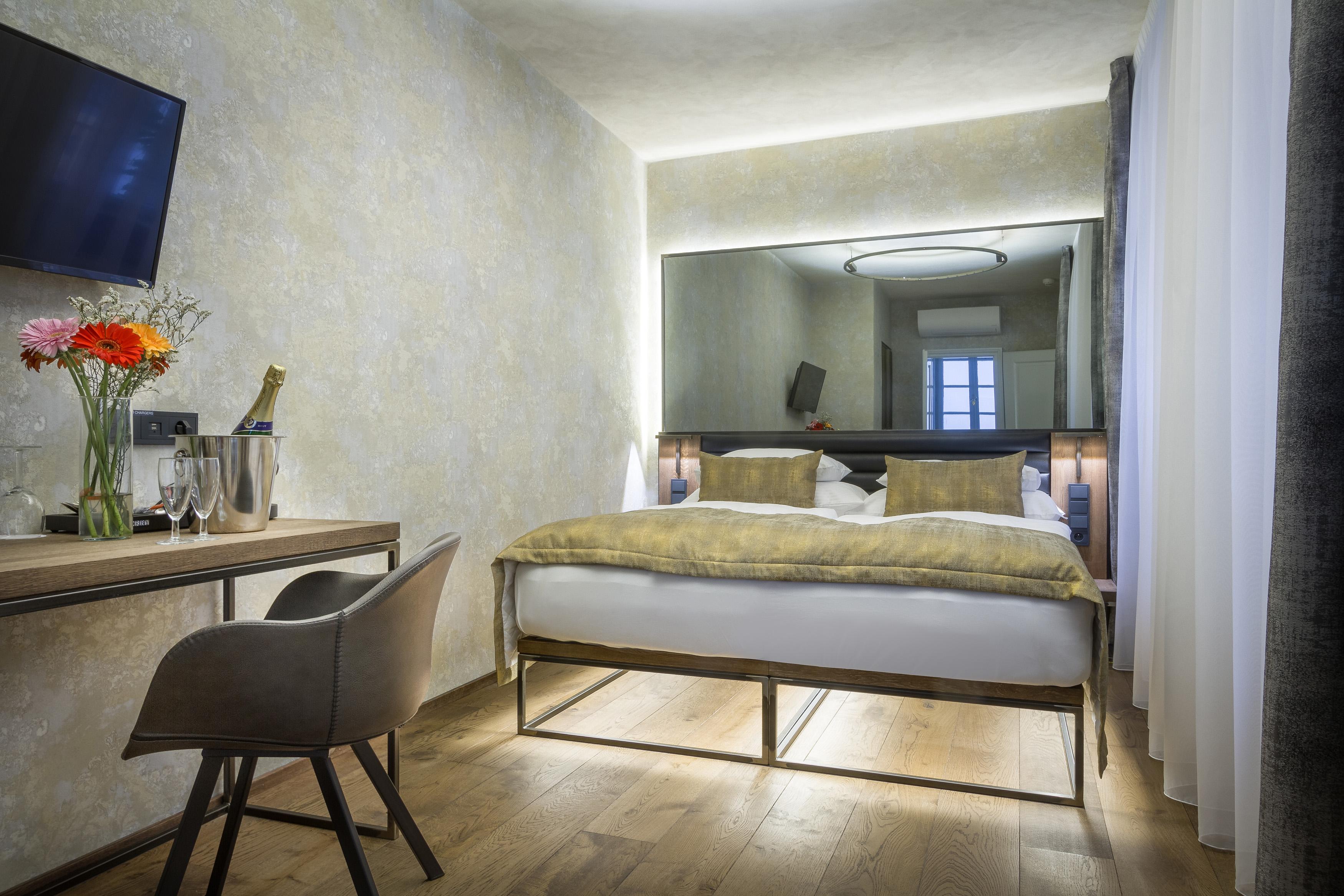 Hotel Waldstein Prague Luaran gambar