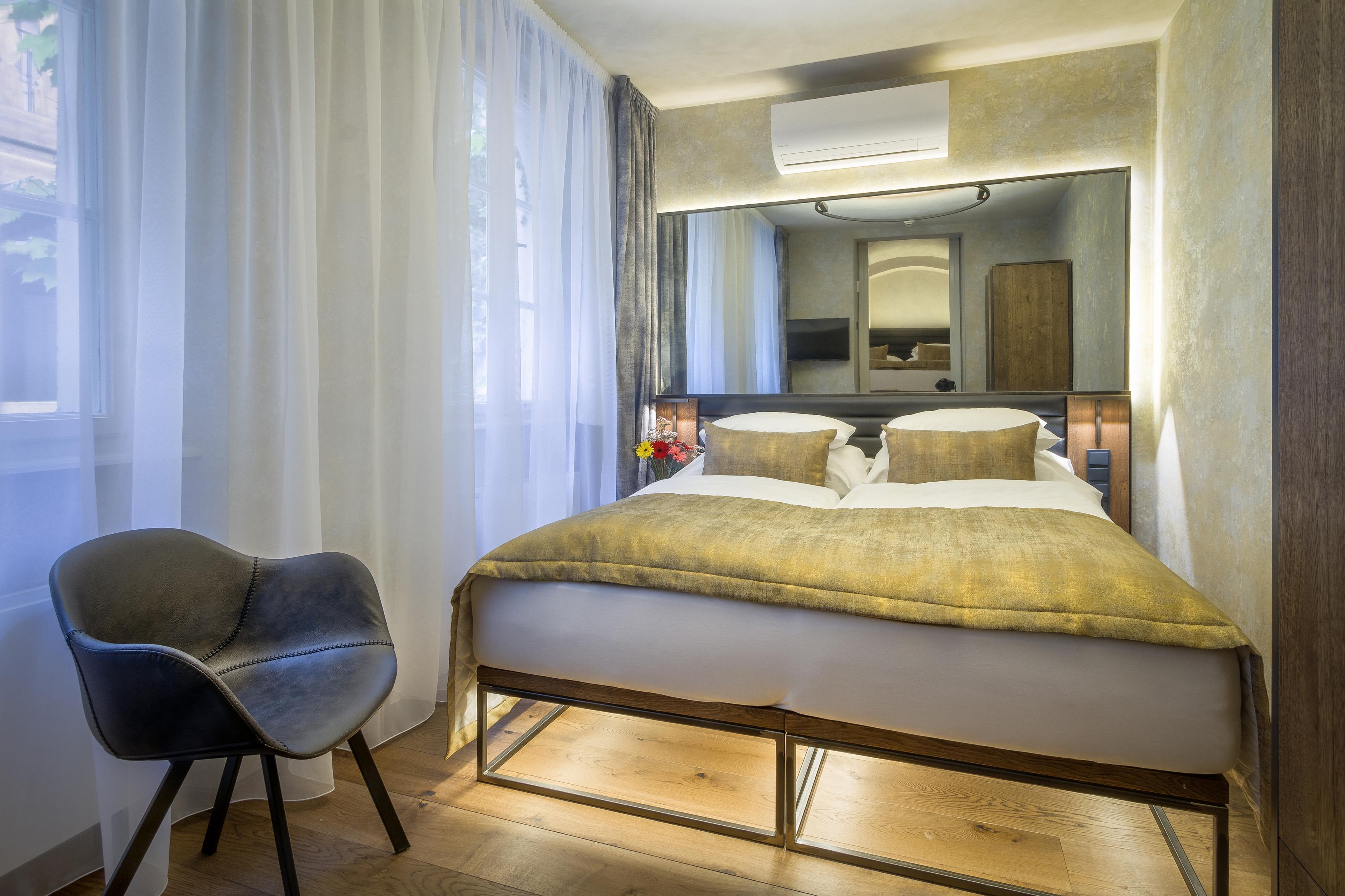 Hotel Waldstein Prague Luaran gambar