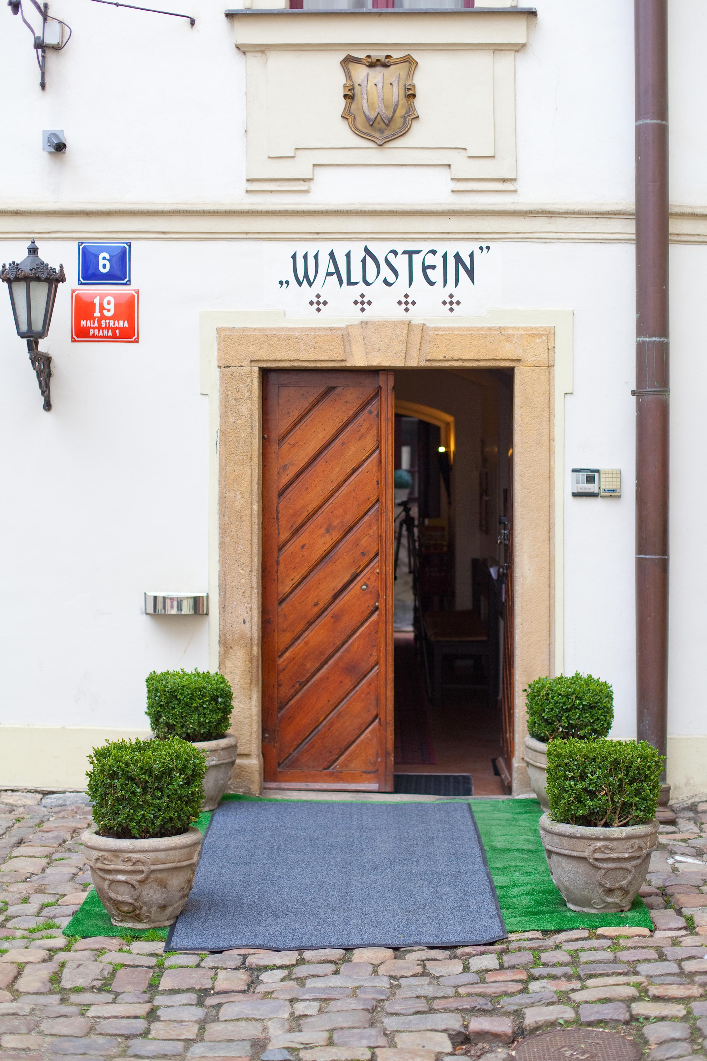 Hotel Waldstein Prague Luaran gambar