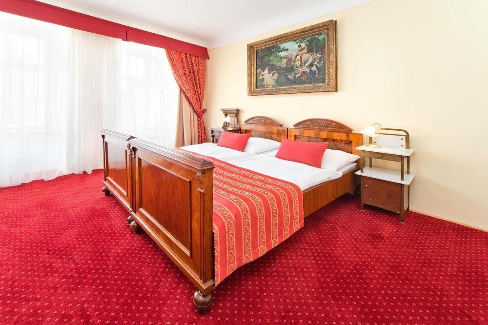 Hotel Waldstein Prague Luaran gambar