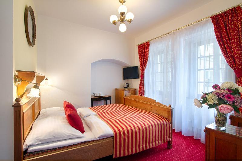 Hotel Waldstein Prague Luaran gambar